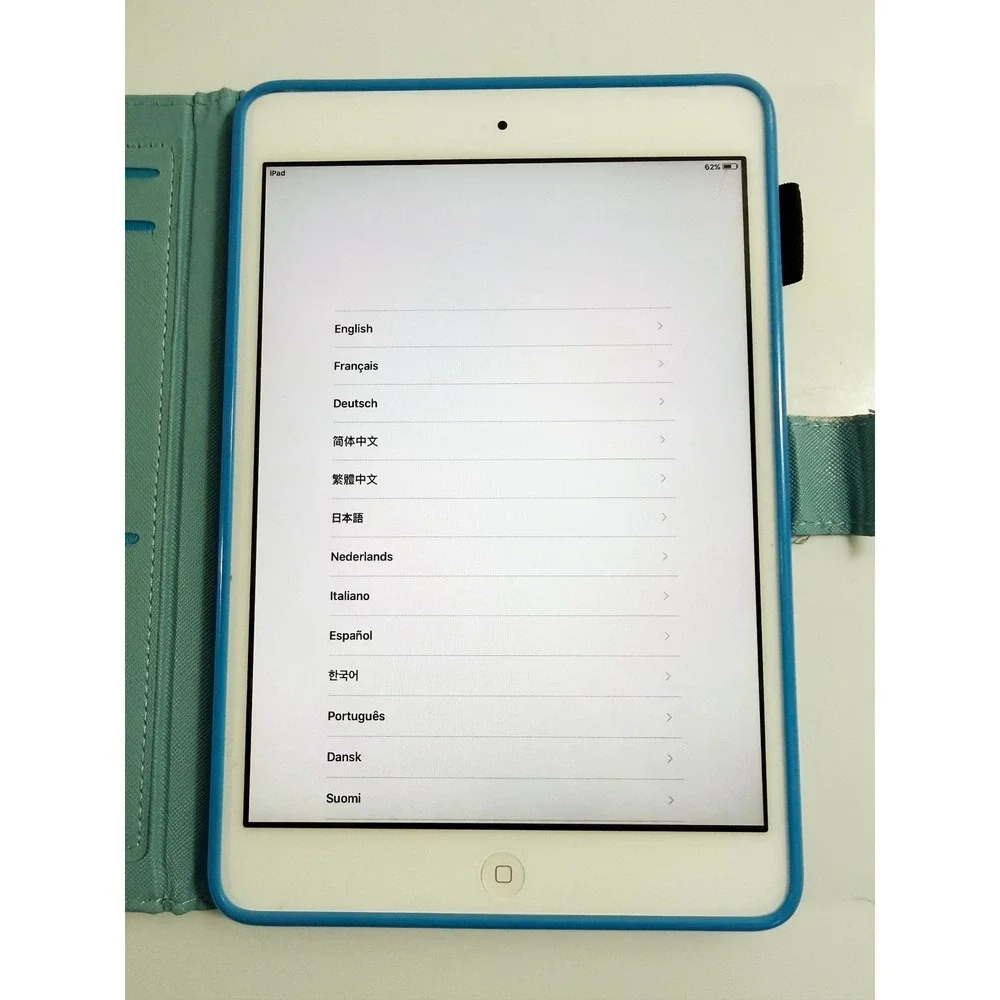Apple iPad Mini 1st Gen A1432 16GB Silver Butterfly Folio Case Bundle
